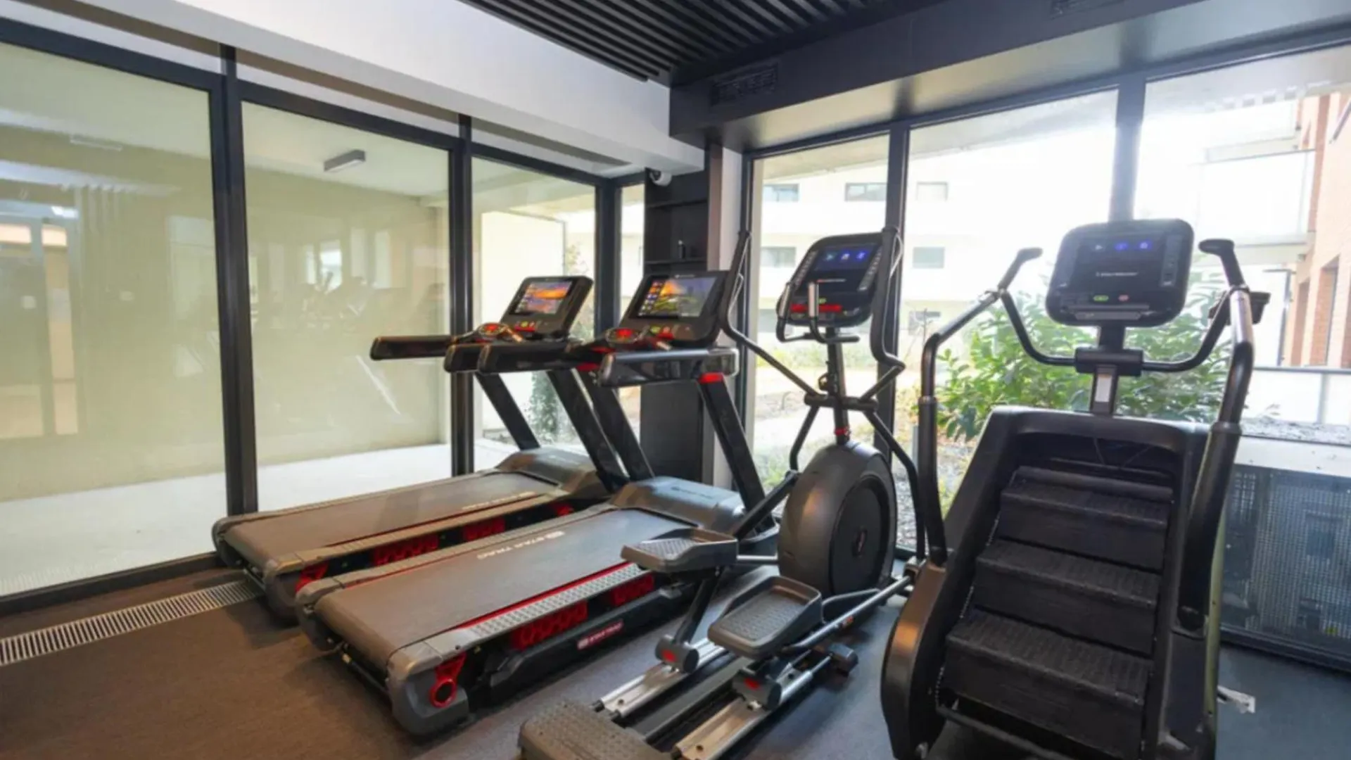 Lux Apart Z Tarasem - Centrum - Parking Sauna Silownia Meldunki 24Na7 0*, Wroclaw Poland