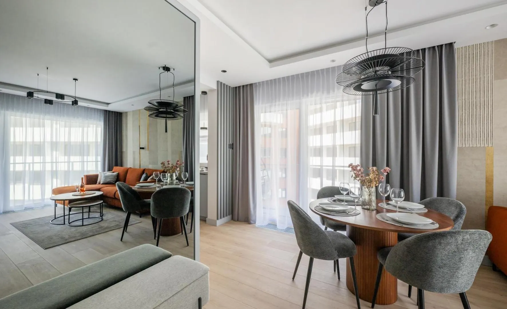 Apartment Lux Apart Z Tarasem - Centrum - Parking Sauna Silownia Meldunki 24Na7