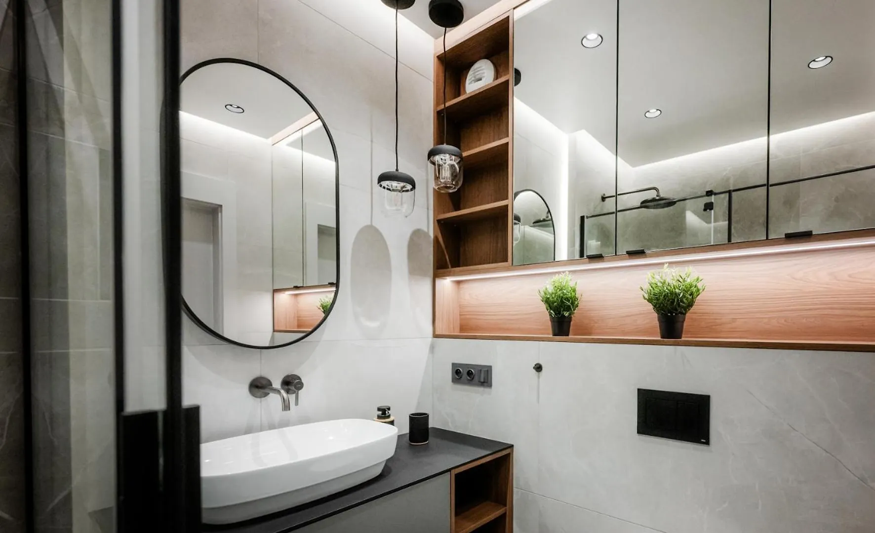 Lux Apart Z Tarasem - Centrum - Parking Sauna Silownia Meldunki 24Na7 0*, Wroclaw