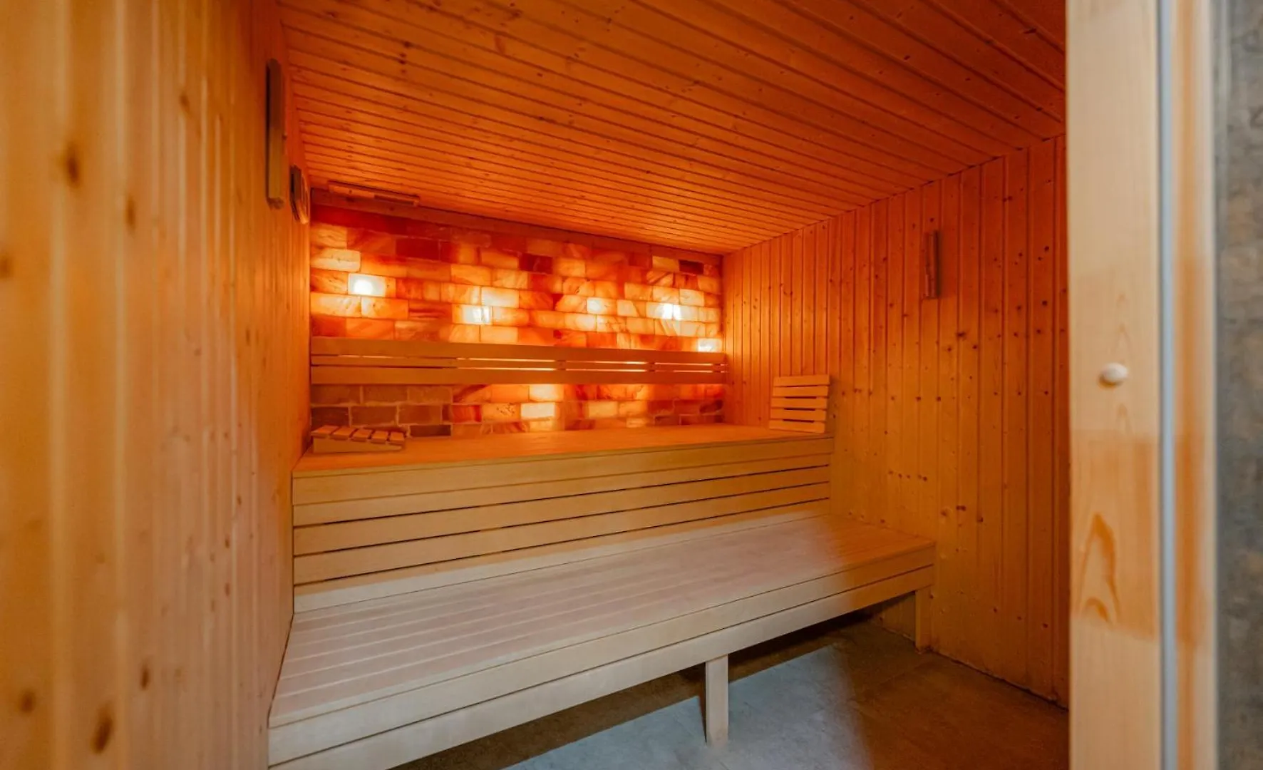 Lux Apart Z Tarasem - Centrum - Parking Sauna Silownia Meldunki 24Na7 Apartment