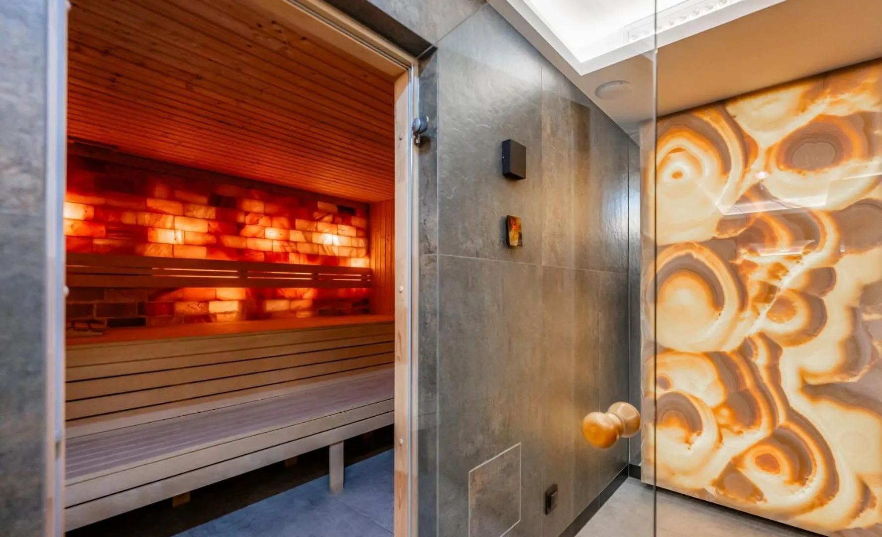 Apartment Lux Apart Z Tarasem - Centrum - Parking Sauna Silownia Meldunki 24Na7 Poland