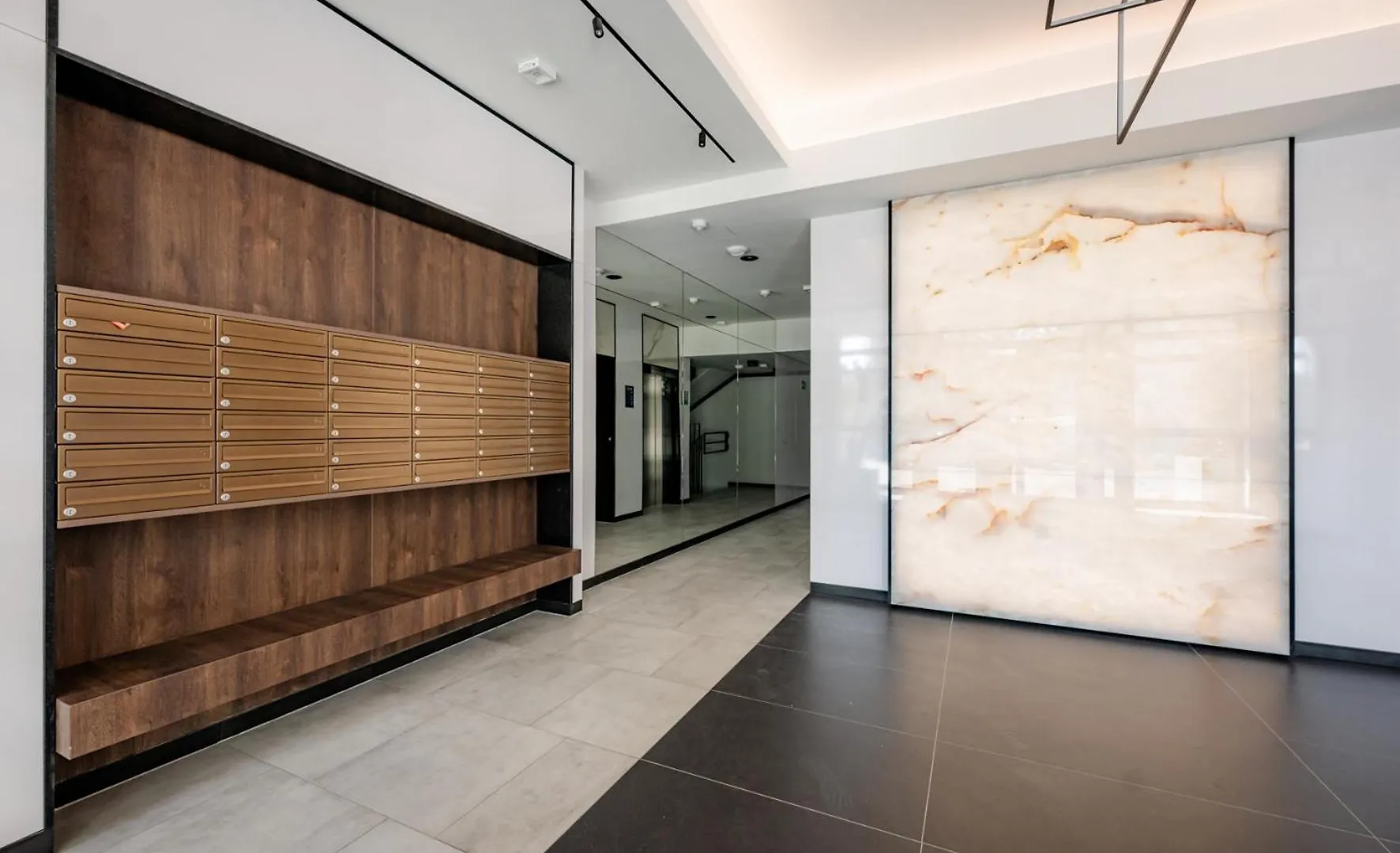 Lux Apart Z Tarasem - Centrum - Parking Sauna Silownia Meldunki 24Na7 0*, Wroclaw Poland