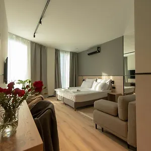 Sarnia Point Prestige Вроцлав